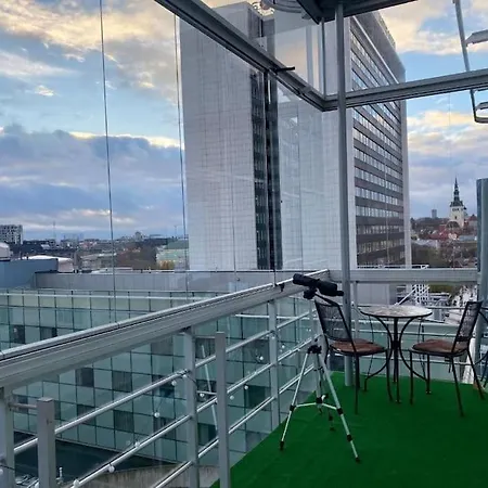 Apartment Cozy 3-room Penthouse In The Very Heart Of *