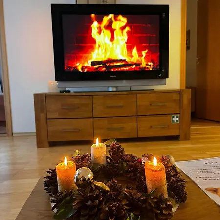 Cozy 3-room Penthouse In The Very Heart Of Apartman *