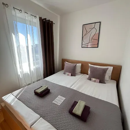 Cozy 3-room Penthouse In The Very Heart Of Apartman